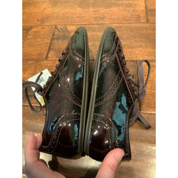 Louis Vuitton Burgundy Patent Leather Lace-Up Wingtip Flats Shoes, Size 37 / 7 - Picture 7 of 9